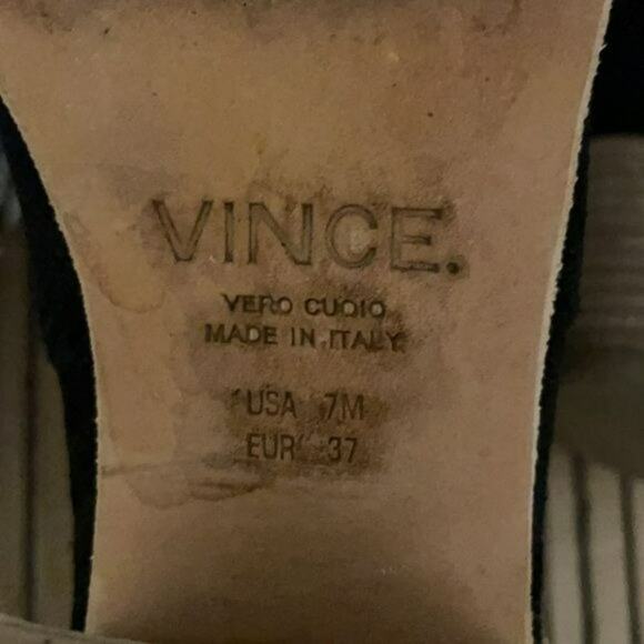 Vince Women's Suede Ankle Booties Black 7M Made in Italy - Picture 9 of 9